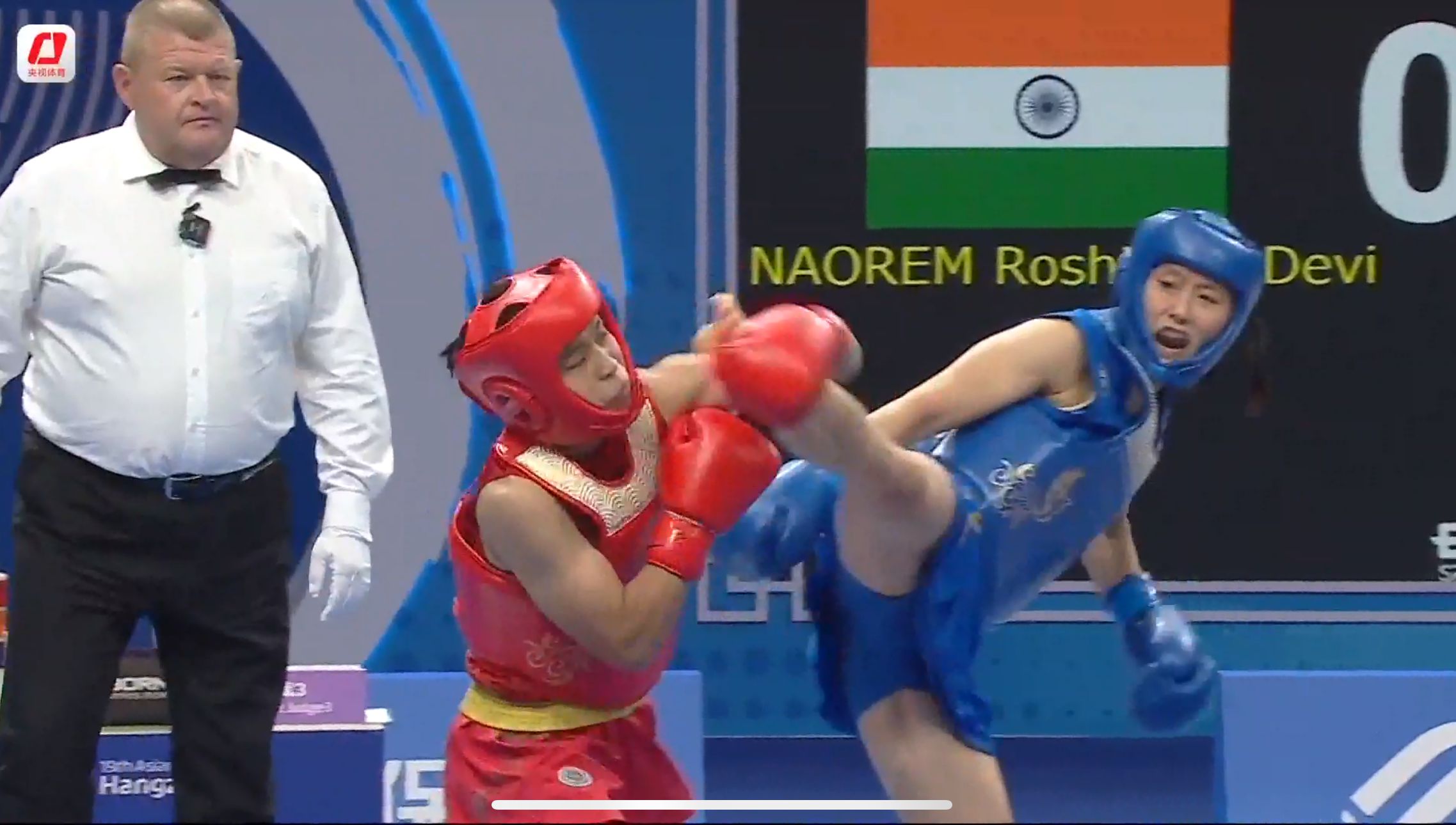 吴晓微在杭州亚运会武术散打女子六十公斤级决