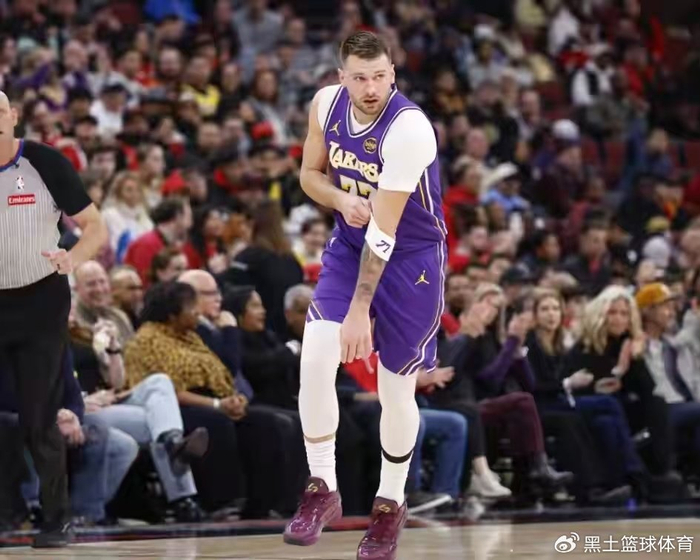 东契奇飞赴西班牙接受干细胞治疗 争取季后赛复