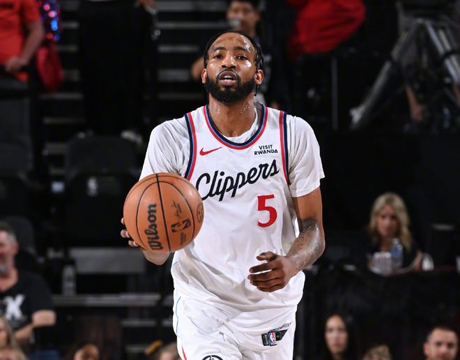 快船力克独行侠弗拉格狂砍25分 伦纳德关键三分