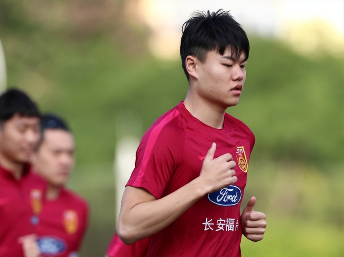 杨立瑜伤病困扰难进国安大名单 或转会重庆铜梁