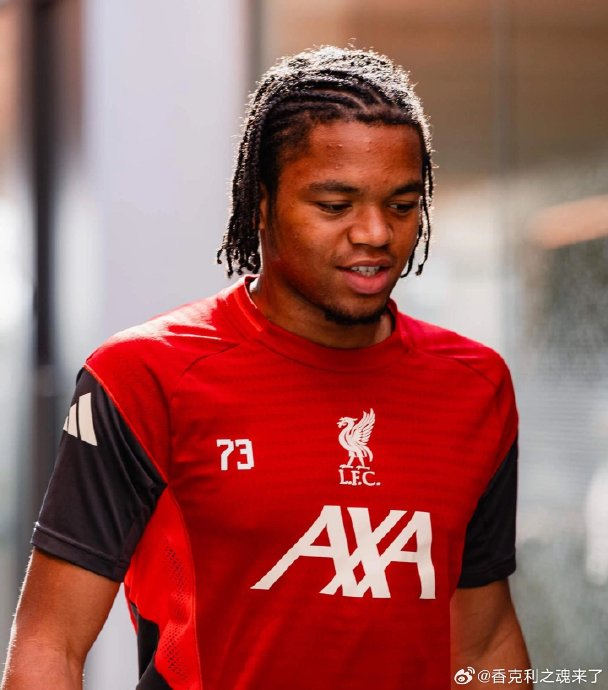 利物浦前锋戈麦斯复出训练 恩迪亚耶展现惊人力