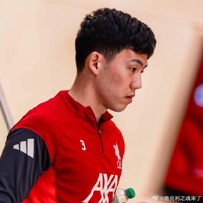 利物浦前锋戈麦斯复出训练 恩迪亚耶展现惊人力